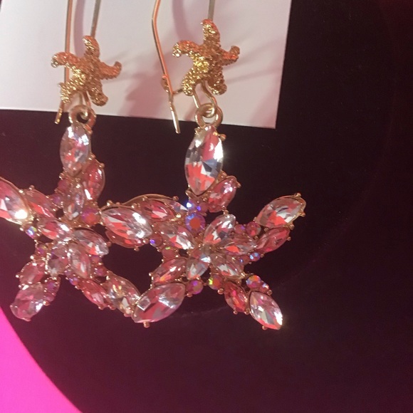 ⭐️NWT BETSEY JOHNSON STARFISH EARRINGS - Picture 4 of 11